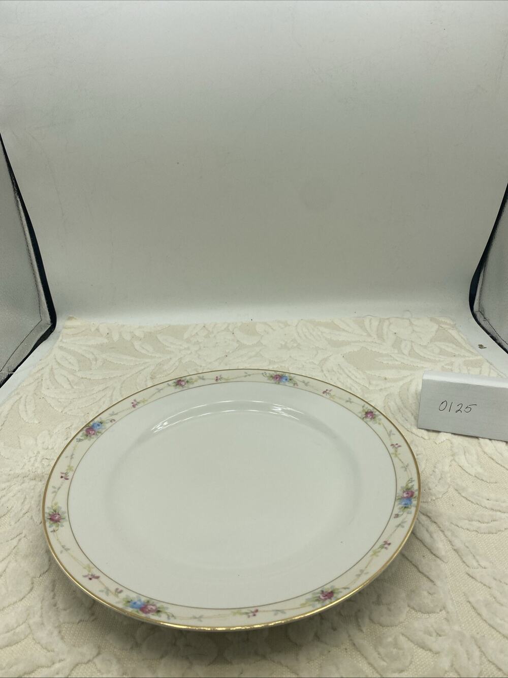 Noritake NIPPON MARGUERITE 10”Dinner Plate Hand Painted Pink & Blue Flowers